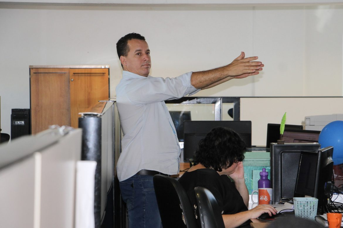 prefeitura de barra mansa incentiva saúde no trabalho com ginástica laboral chico de assis111