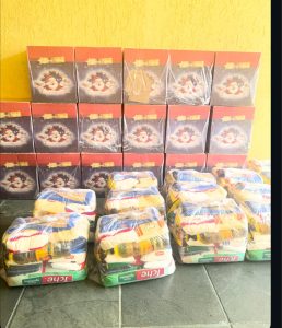 projeto social liderado por policial militar leva alimentos e kits de natal a famílias carentes da região divulgação1