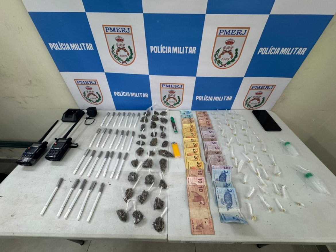 21 polÍcia dupla é detida por tráfico de drogas no bairro três poços divulgaÇÃo