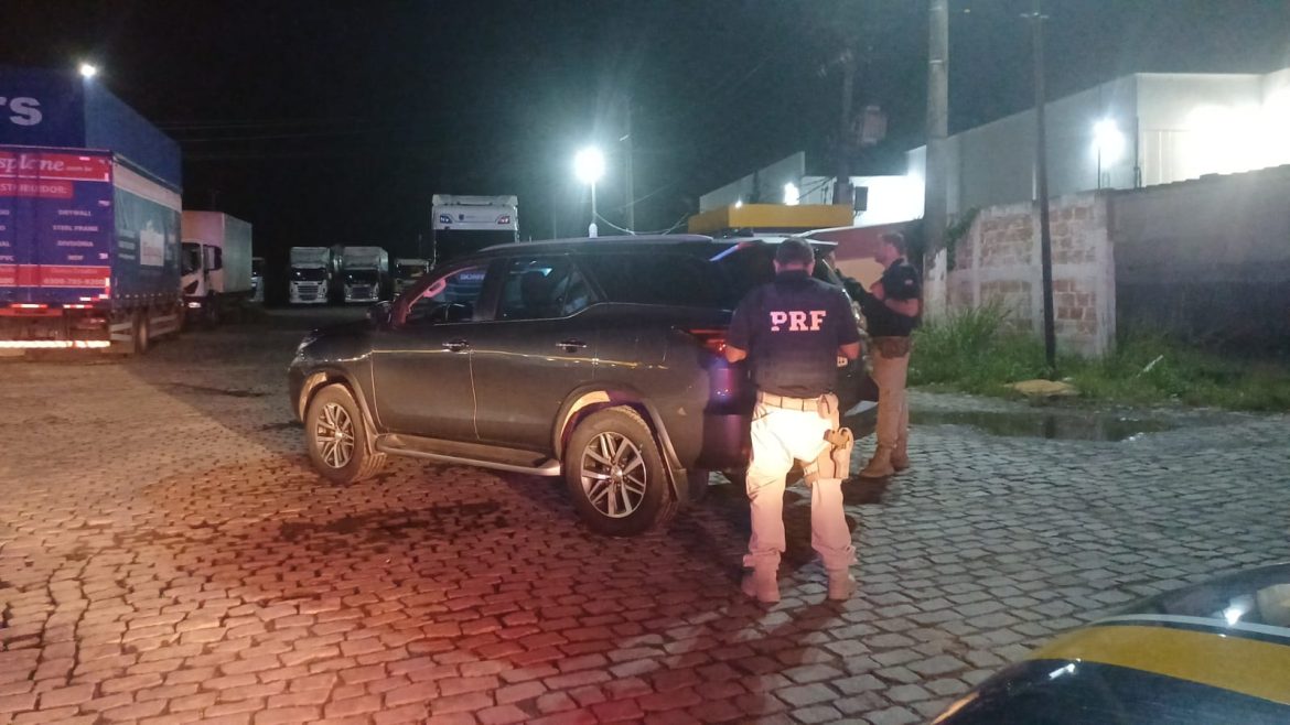 24 polÍcia prf intercepta suv adulterado na dutra durante fiscalização noturna divulgação 1