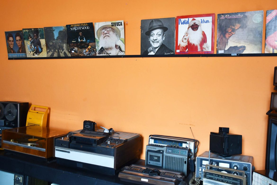 25.cf.res.cidades.exposição arte na capa segue aberta.redessociasi