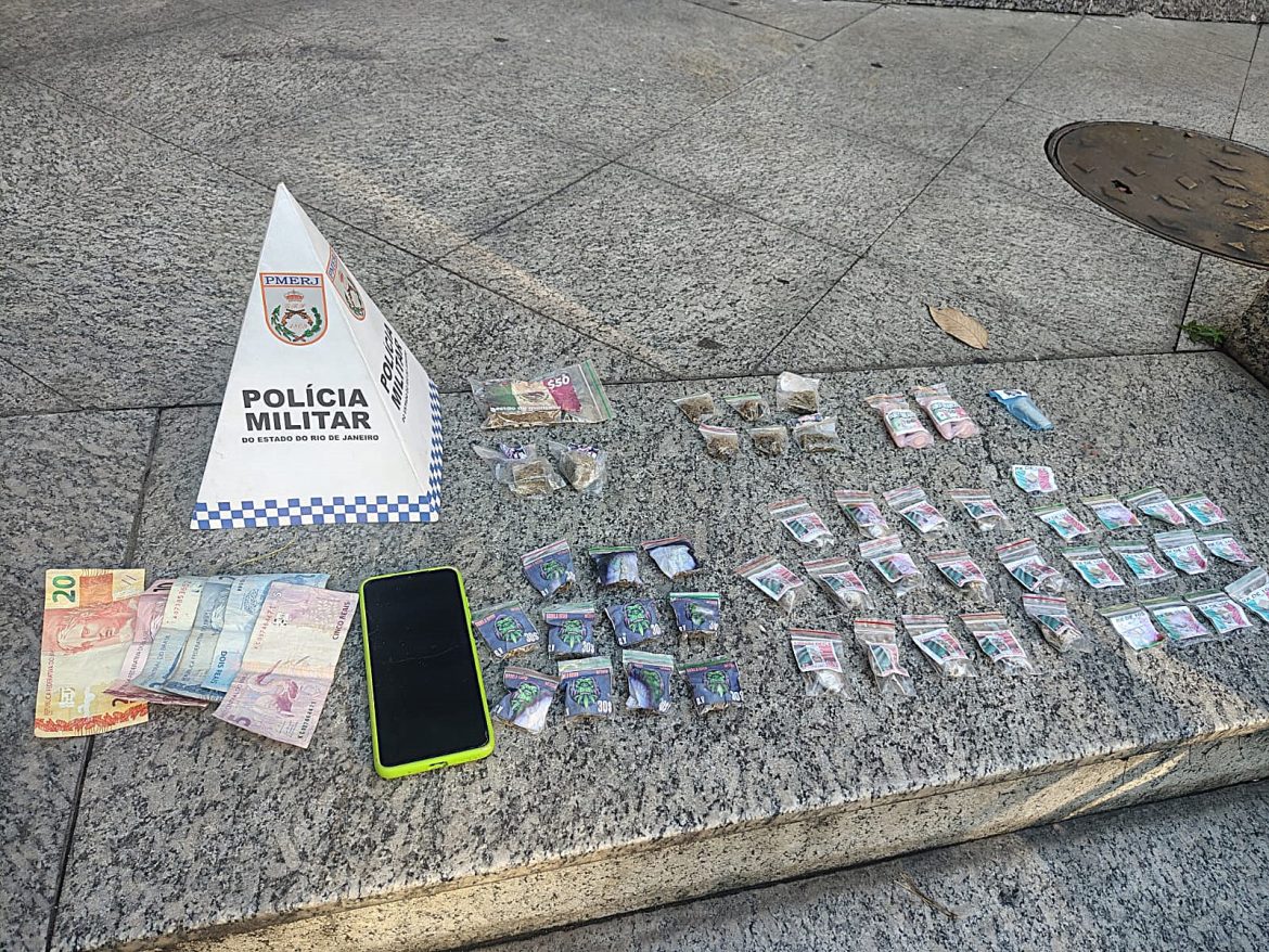 25.cf.res.polÍcia.adolescentes são apreendidos suspeitos.dvulgaÇÃopm