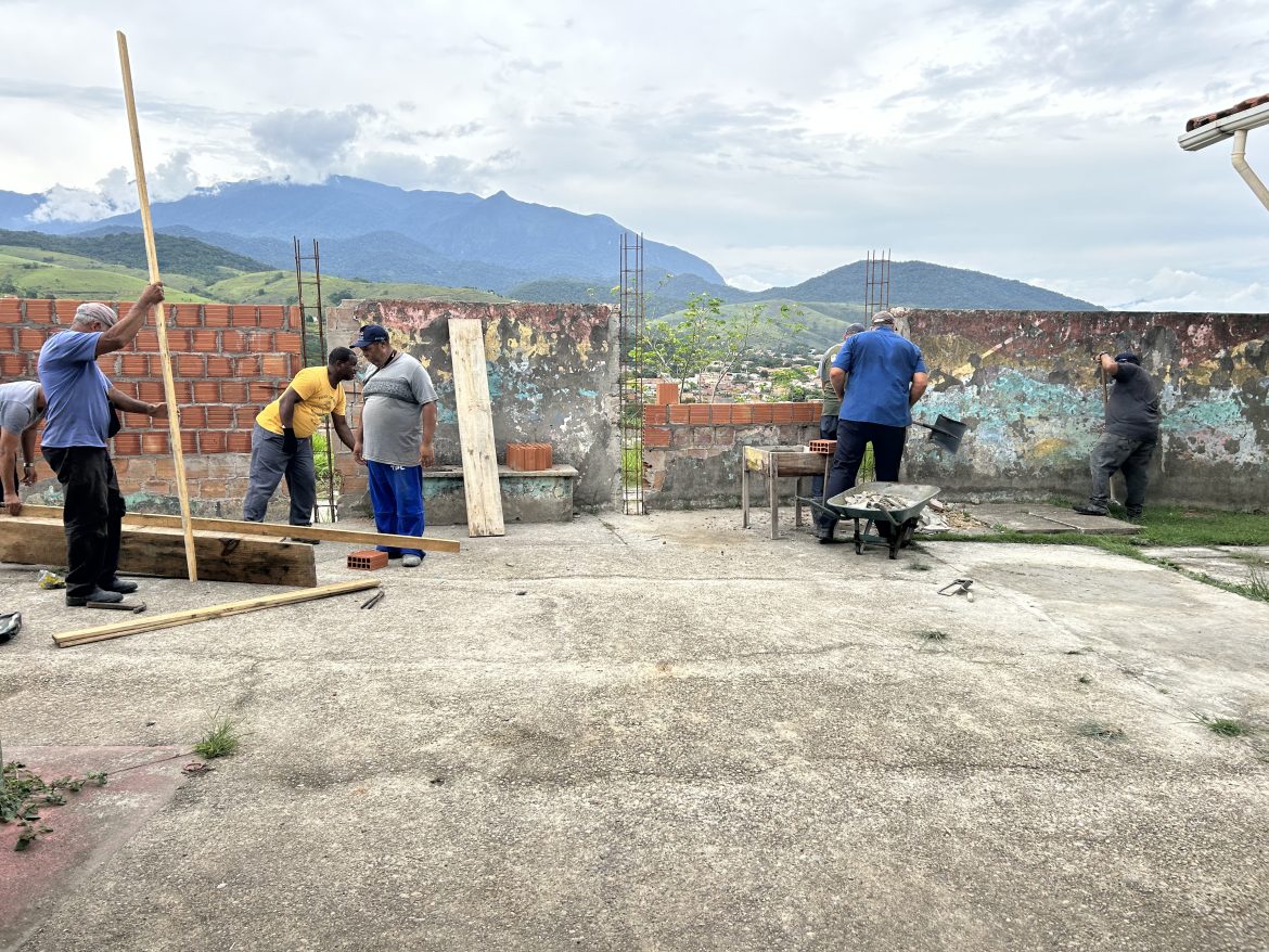 28.cf.res.cidades.prefeitura intensifica manutenção.1.escolapadrejosÉ.divulgaÇÃopmi