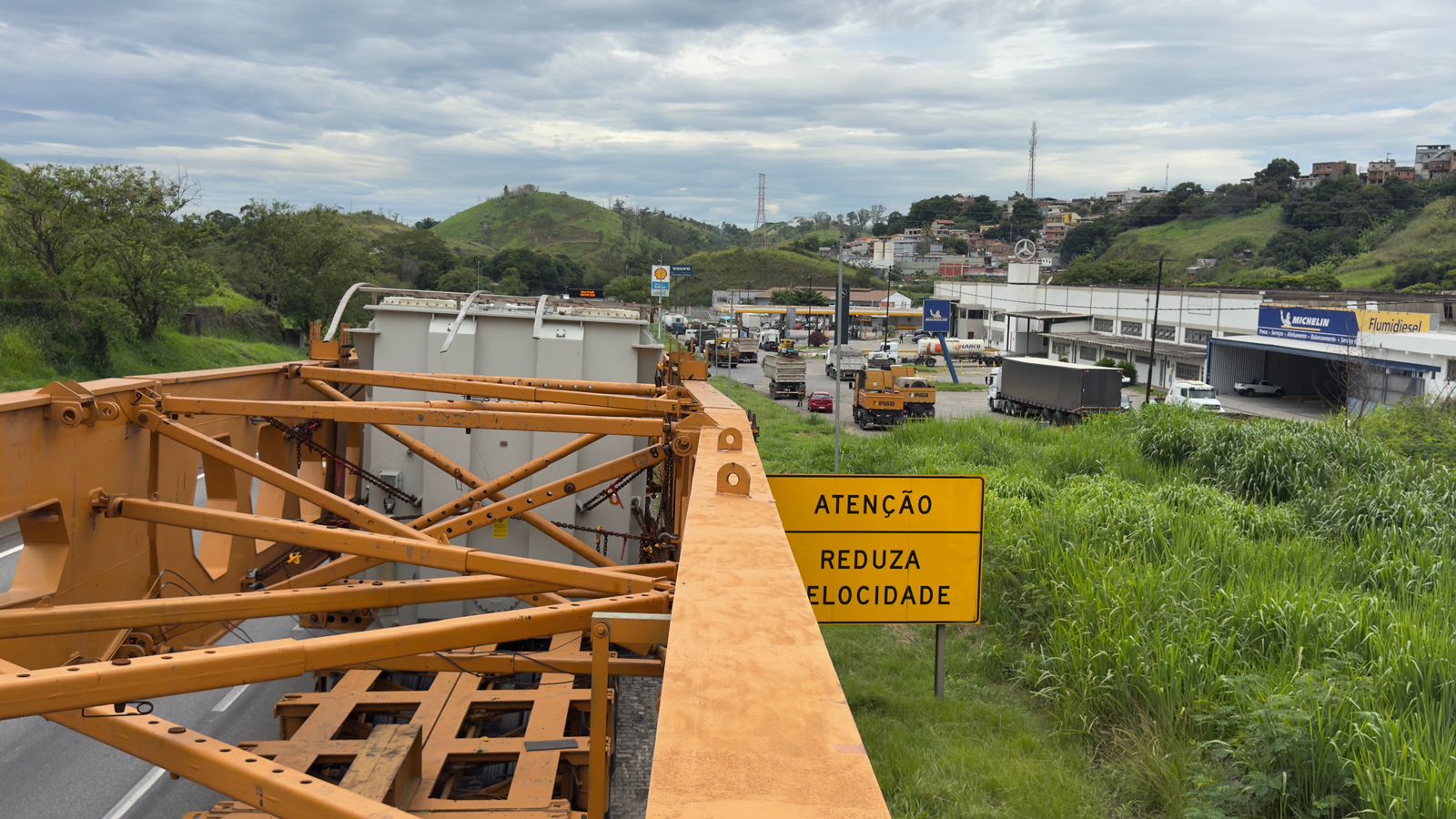 30.cf.res.cidades.carga especial chega a barra mansa.2.transporte.divuulgaÇÃoprf