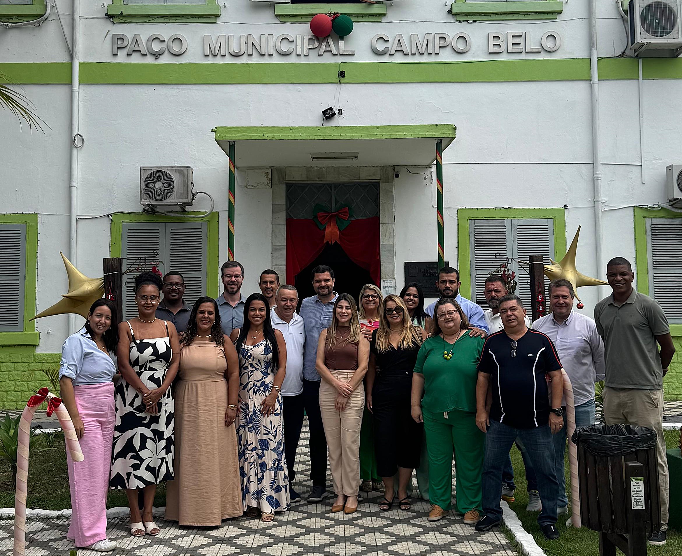 35.cf.res.polÍtica.prefeito de itatiaia reúne secretários.2.encontro.divulgaÇaÃopmi