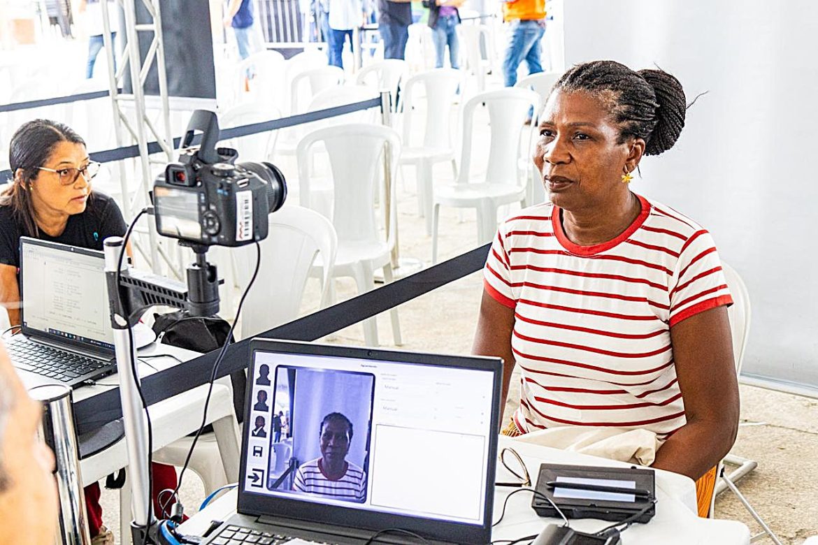 36.cf.res.cidades.‘resende cidadã’ reúne serviços sociais.1.iniciativa.detranrj (2) 36.cf.res.cidades.‘resende cidadã’ reúne serviços sociais.1.iniciativa.detranrj (2)