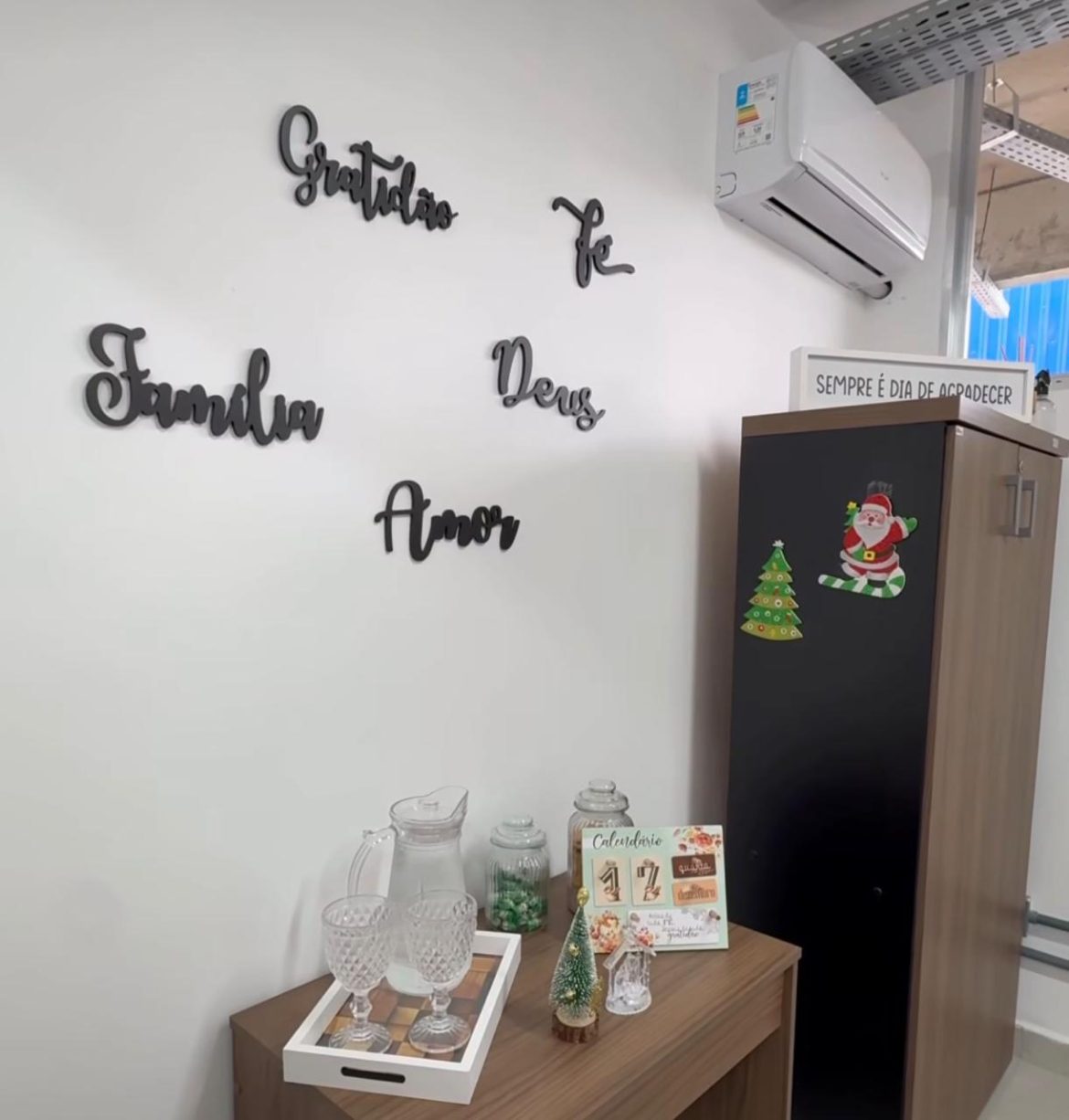 49.cf.res.cidades.resende implanta sala de acolhimento.1.sala.redessociais (2)