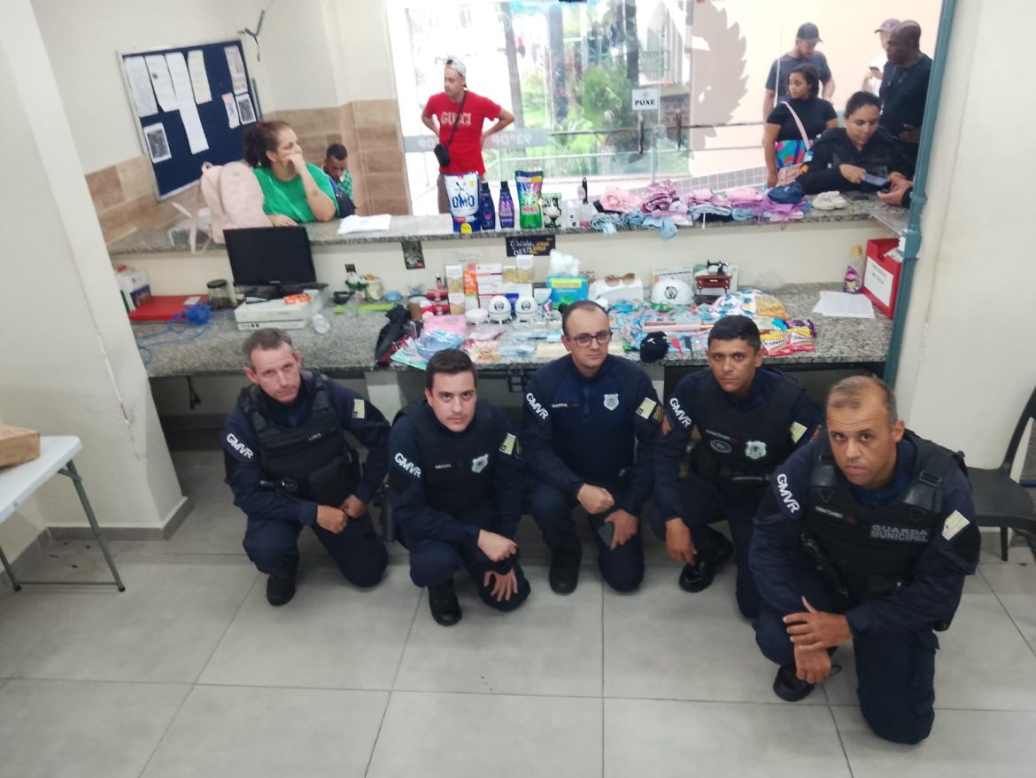 colombianos especializados em furtos são flagrados pela guarda municipal de volta redonda divulgação semop11 colombianos especializados em furtos são flagrados pela guarda municipal de volta redonda divulgação semop11