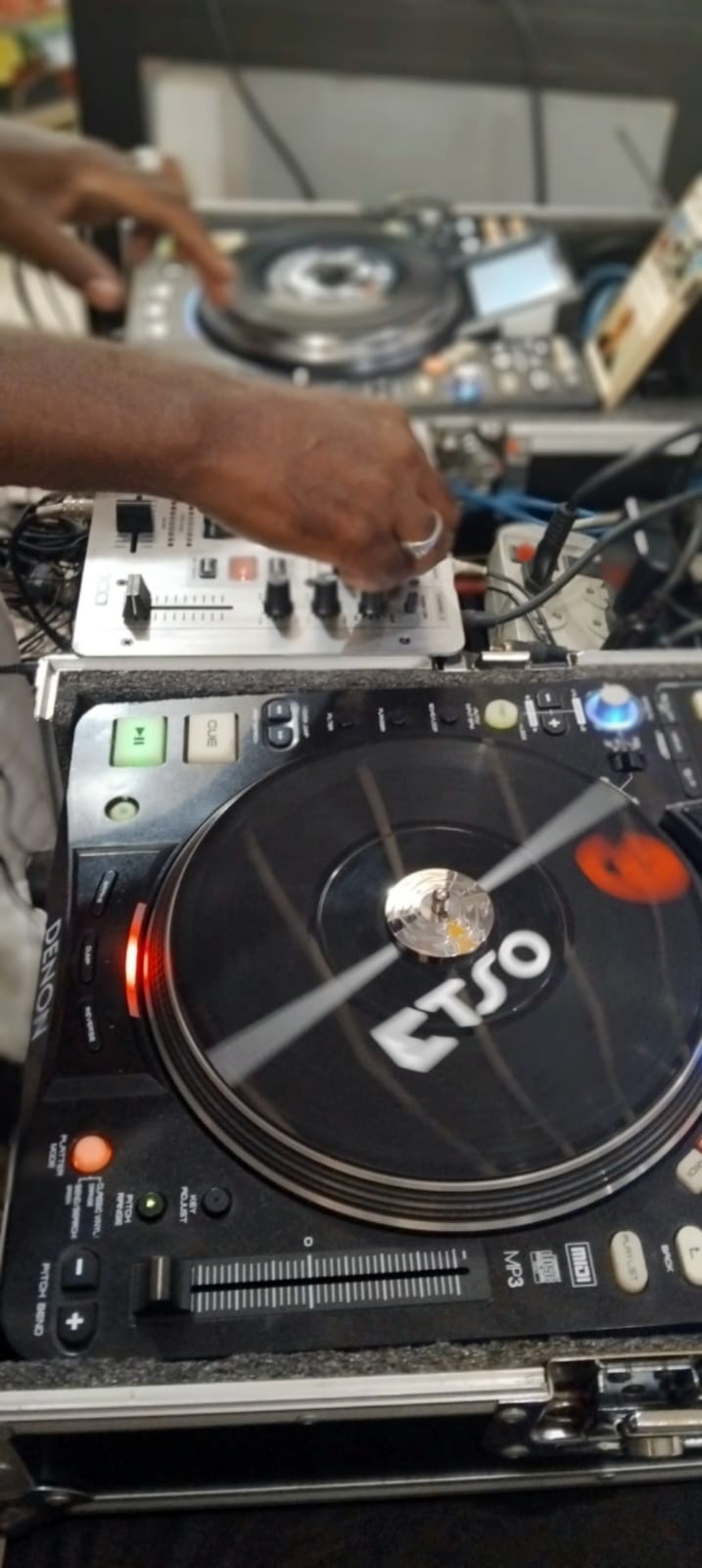 cultura divulga novas atividades na exposição ‘hip hop – identidade e movimento’, no zélia arbex, em volta redonda divulgação1 cultura divulga novas atividades na exposição ‘hip hop – identidade e movimento’, no zélia arbex, em volta redonda divulgação1