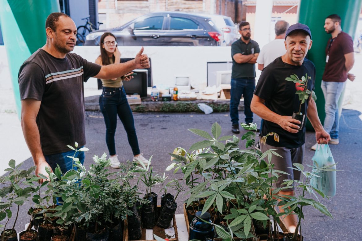 edição do descarte solidário comunitário em barra mansa yuri melo