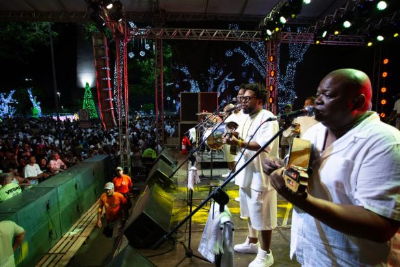 ef6fa5fe 88d8 4aa2 b34b 74893df7894b