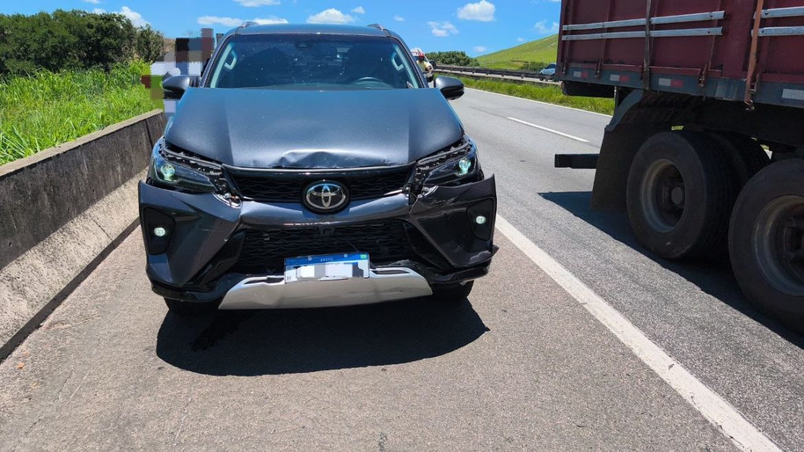 engavetamento envolvendo sete veículos na dutra, em porto real divulgação11111