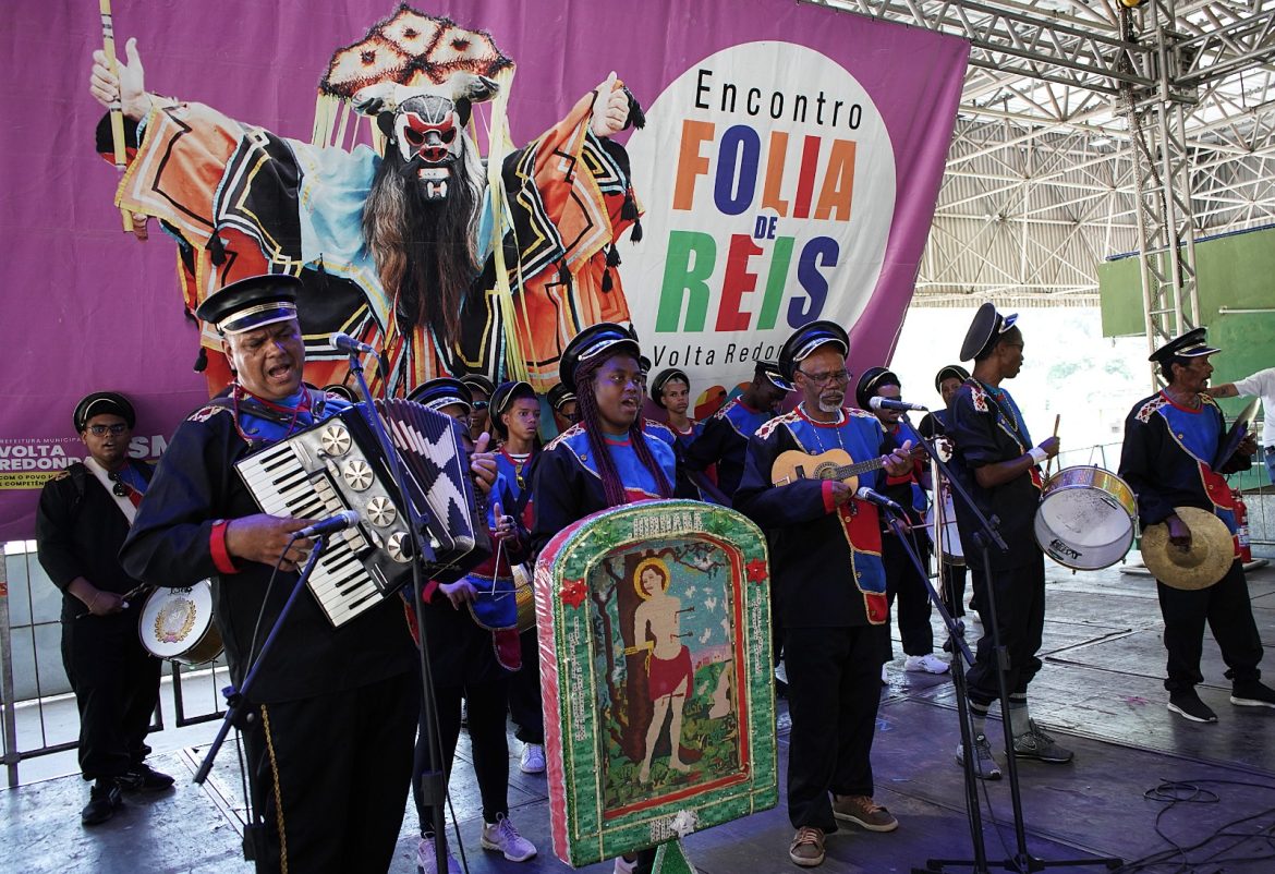 folias de reis mantêm viva a tradição cultural em volta redonda geraldo gonçalves secom1111