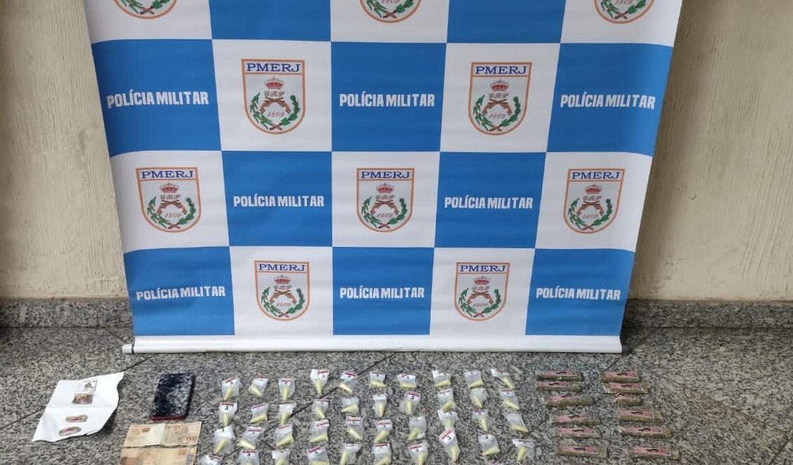 homem é detido por tráfico de drogas e adolescente é apreendida por uso em barra do piraí divulgação