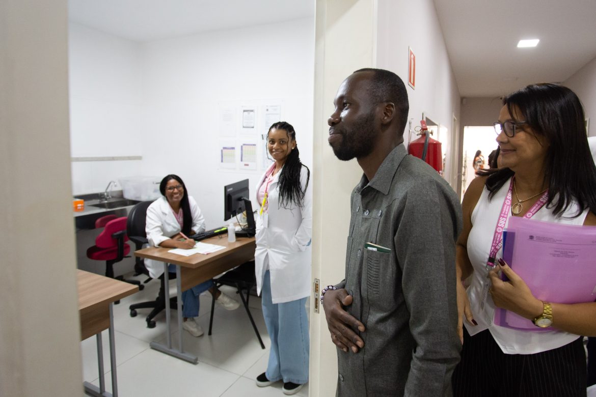volta redonda vai capacitar profissionais de saúde de angola na prevenção ao câncer cris oliveira secom111