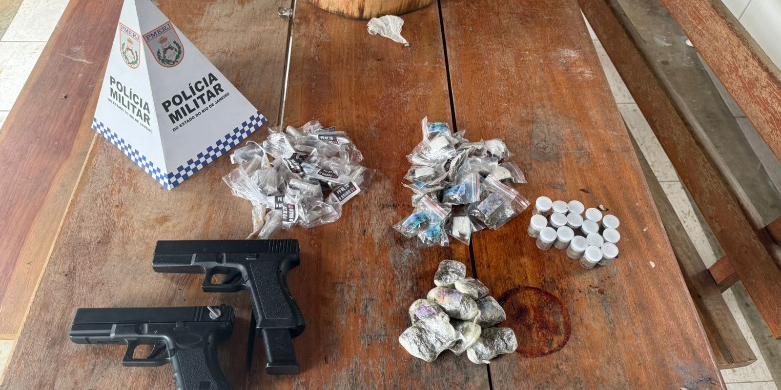 20.cf.res.polÍcia.homens fogem de abordagem da pm.divulgaÇÃopm