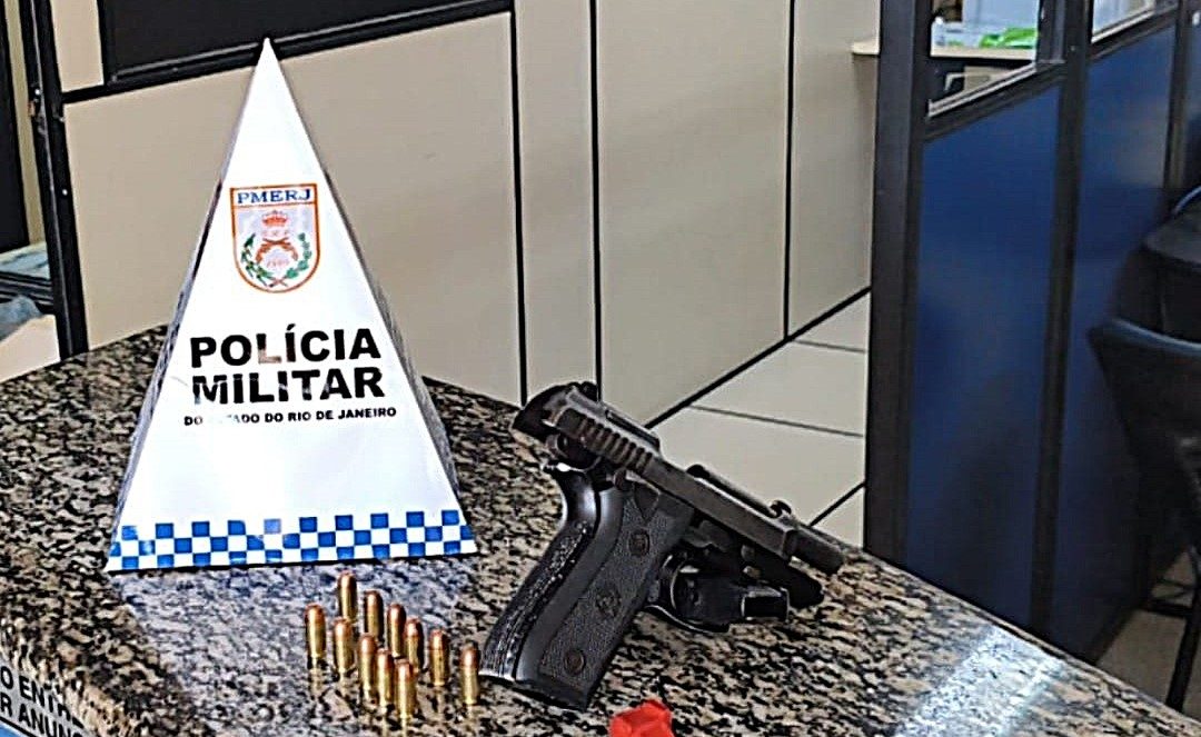 20.cf.res.polÍcia.pm apreende pistola e munições.divulgaÇÃopm