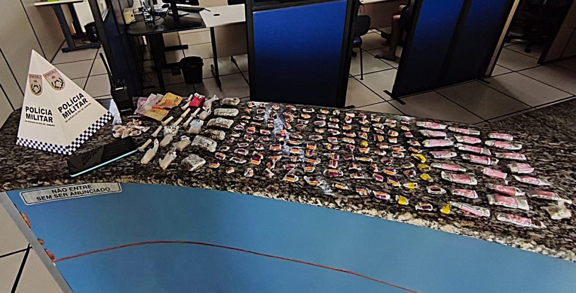 24.cf.res.polÍcia.homem é preso suspeito de tráfico de drogas em porto real