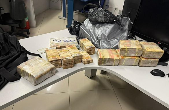 26.cf.res.cidades.prf apreende r$ 350 mil.1.dinheiro.divulgaÇÃoprf