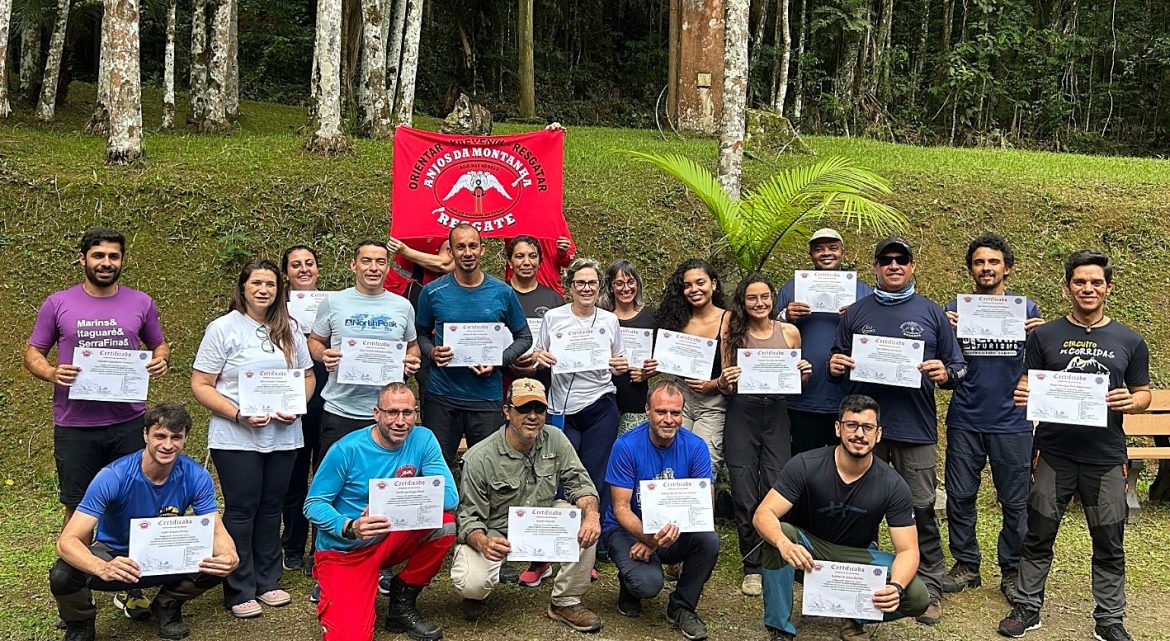 27.cf.res.cidades.condutores do parque nacional do itatiaia participam .3.curso.divulgaÇÃo