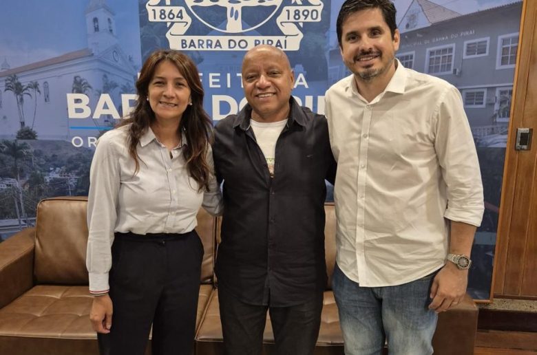 33 cidades padre jorge axé dialoga com prefeita e vice de barra do piraí sobre projetos sociais divulgaÇÃo