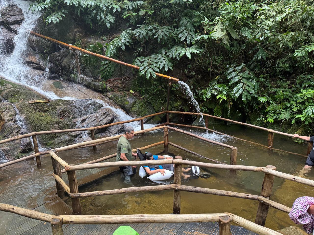 36.cf.res.cidades.moradores da região das agulhas negras.2.napartebaixa.cyntiafreitas