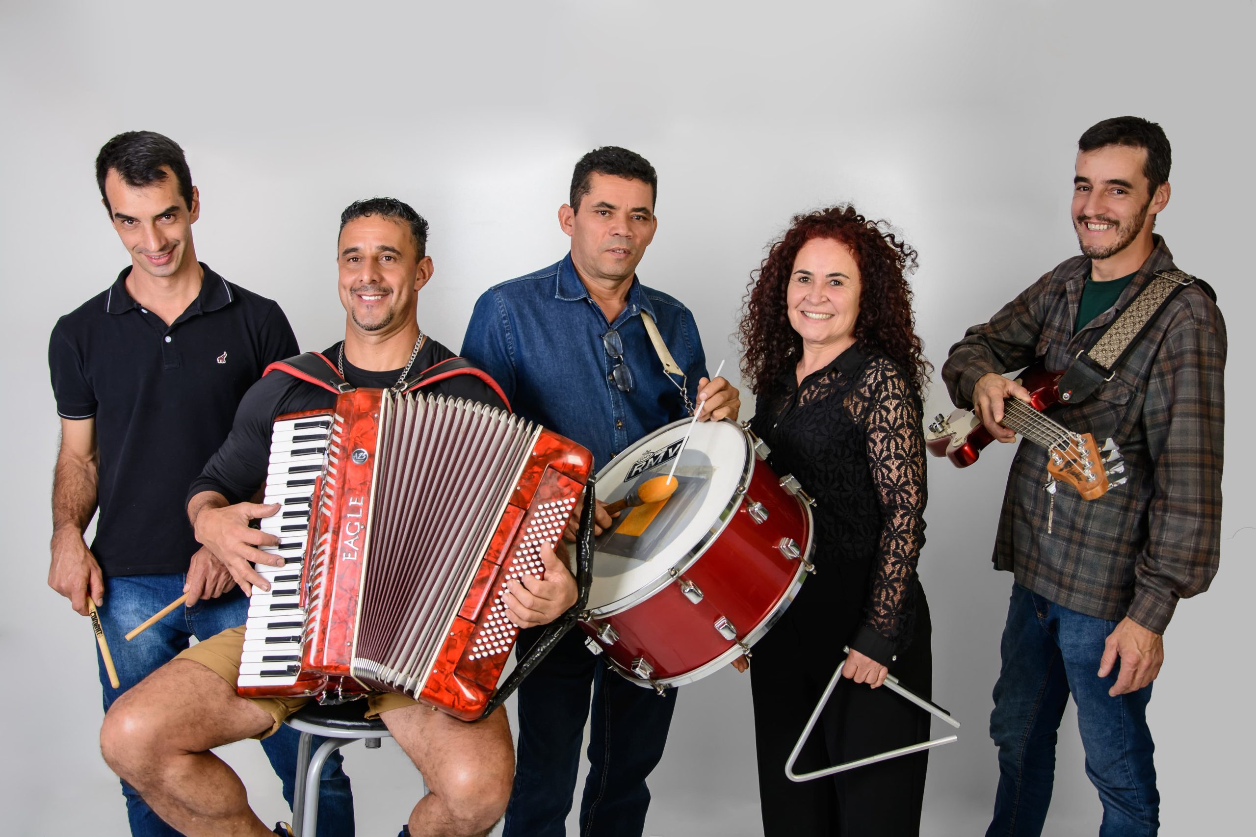 39.cf.res.cidades.prefeitura de itatiaia abre carnaval.3.domingo.divulgaÇÃopmi