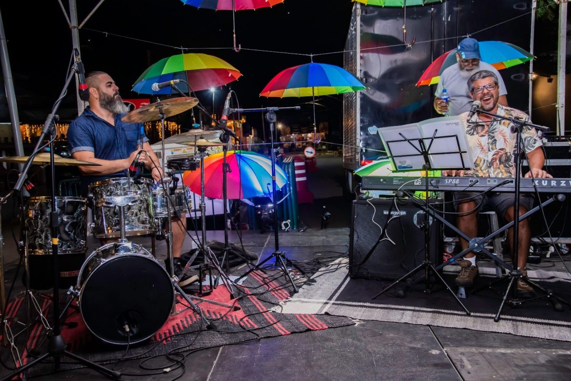 41.cf.res.cidades.carnaval de itatiaia 2026 reúne famílias.3.mÚsicaempenedo.divulgaÇÃopmi (4)