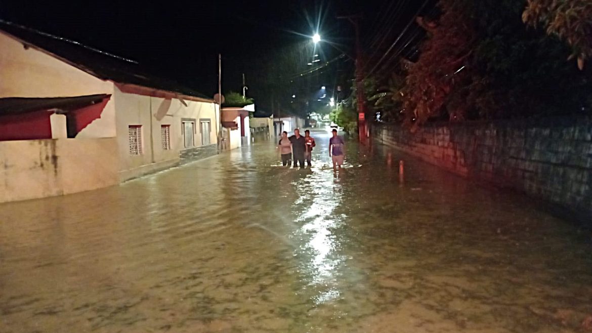 41.cf.res.cidades.tromba d’água em engenheiro.1.Água.divulgaÇÃopmr (3)