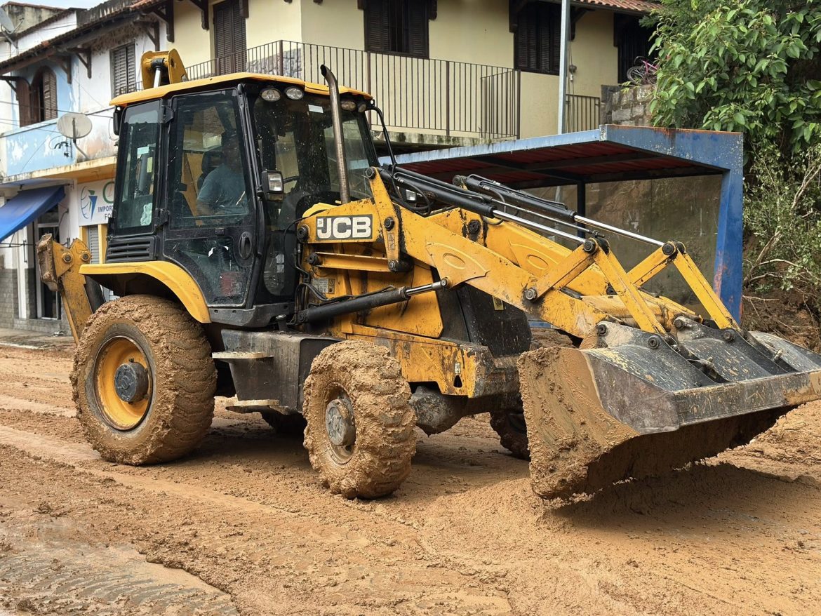 41.cf.res.cidades.tromba d’água em engenheiro.3.equipes.divulgaÇÃopmr (3)