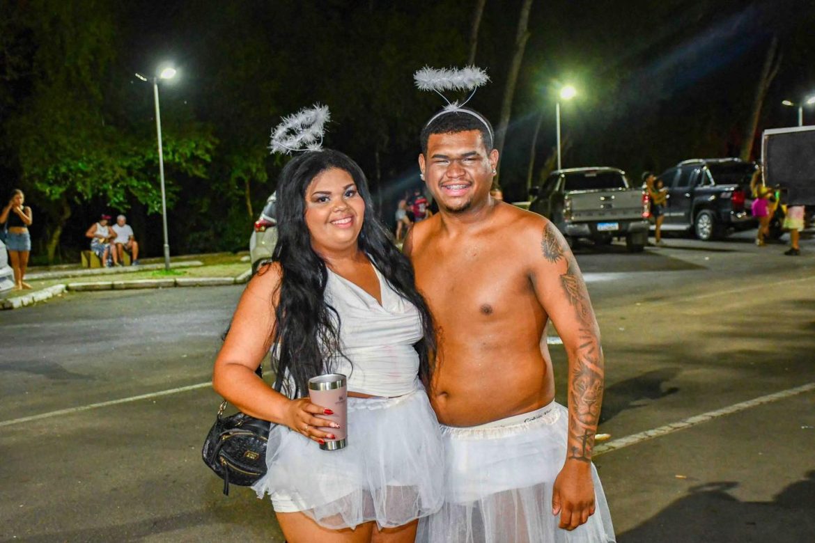 43.cf.res.cidades.resende celebra carnaval 2026.3.blocodaspiranhas.divulgaÇÃopmr (5)