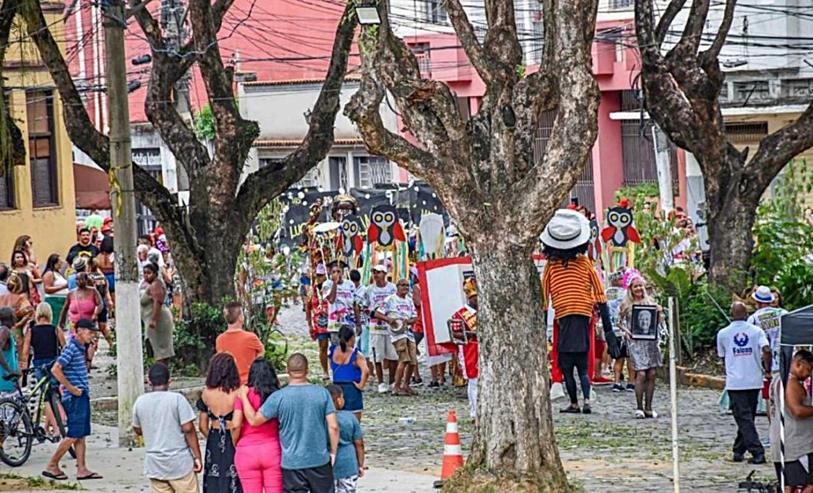 43.cf.res.cidades.resende celebra carnaval 2026.5.encontrodeblocos.divulgaÇÃopmr