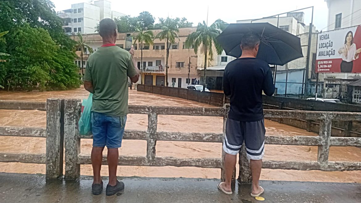 48.cf.res.cidades.rio sesmaria transborda.1.rio.redessociais