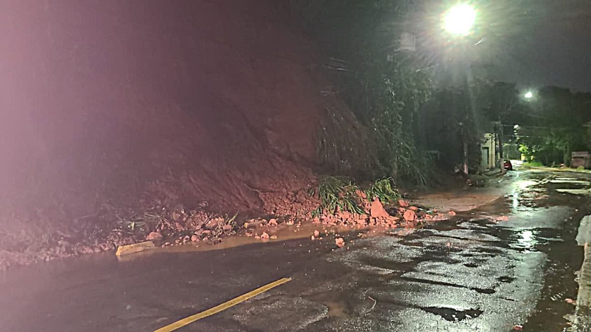 48.cf.res.cidades.rio sesmaria transborda.6.chuvas.divulgaÇÃodefesacivi (3)