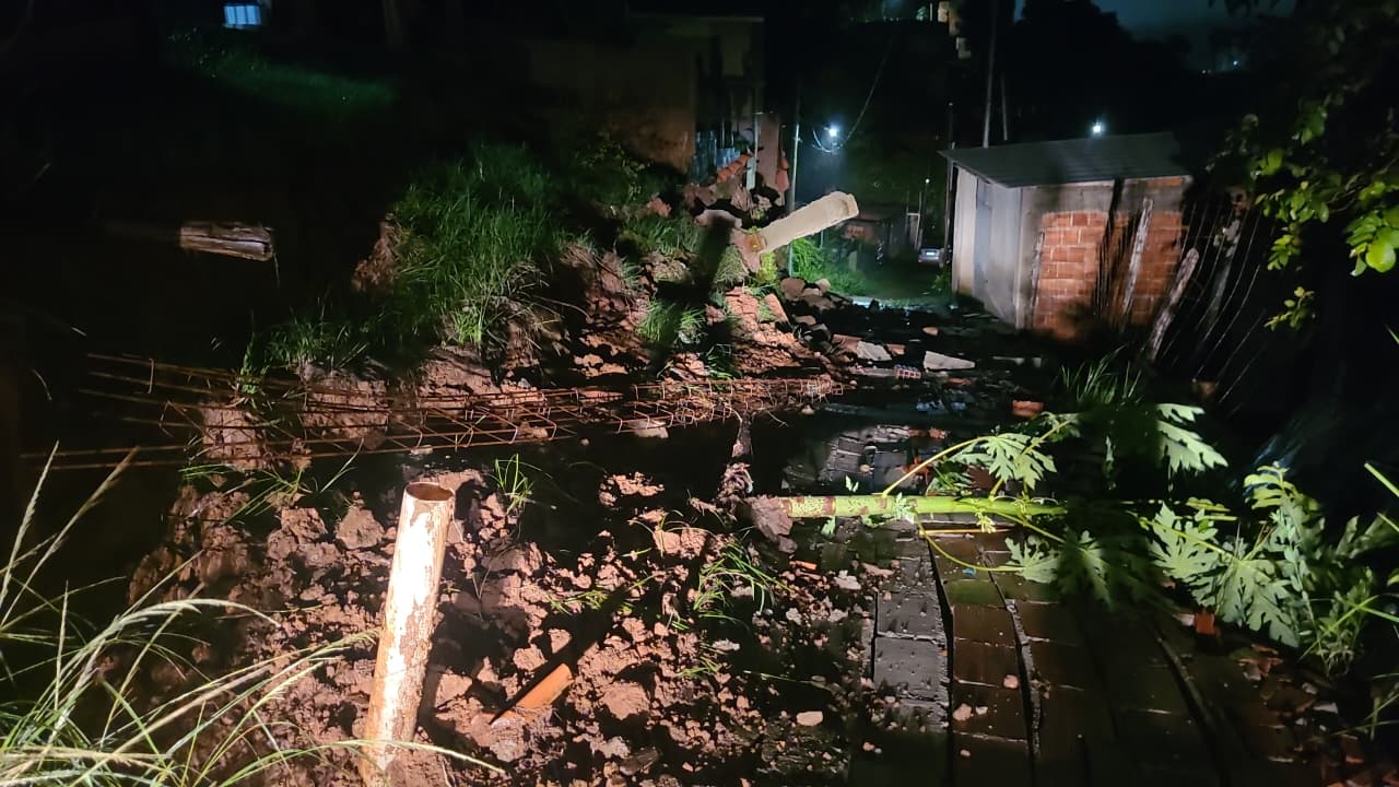 48.cf.res.cidades.rio sesmaria transborda.6.chuvas.divulgaÇÃodefesacivi