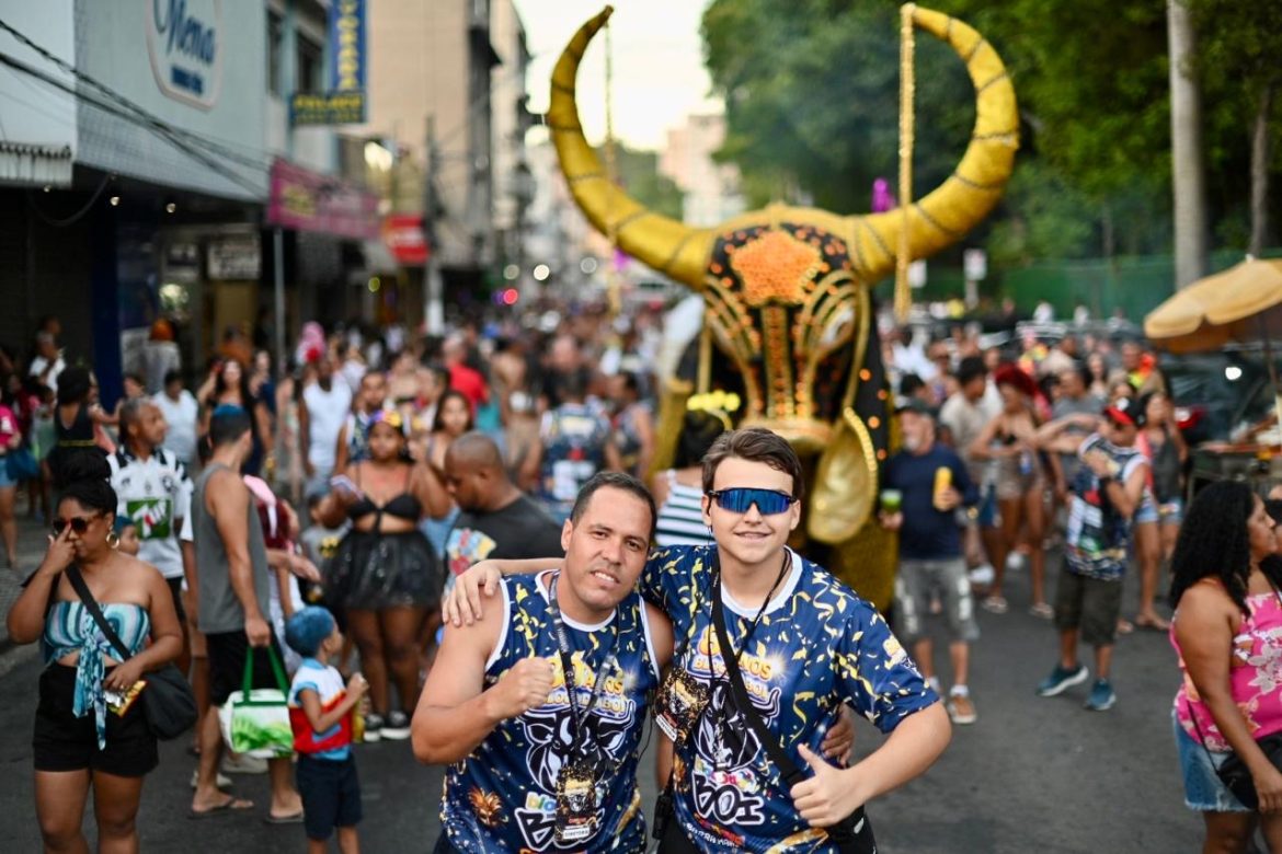 52.cf.res.cidades.davi quaresma é destaque.3.blocodoboi.gabrielborgespmbm