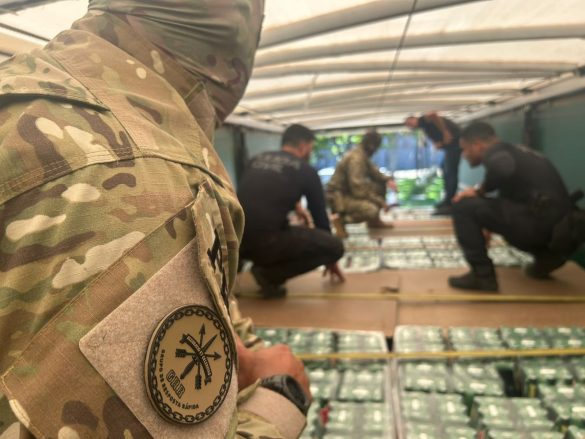 6439bab3 b19c 43cf 8938 29068756d38b