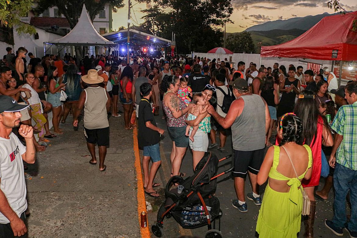 71.cf.res.cidades.carnaval 2026 movimenta.1.carnavalfolia.divulgaÇÃopmi