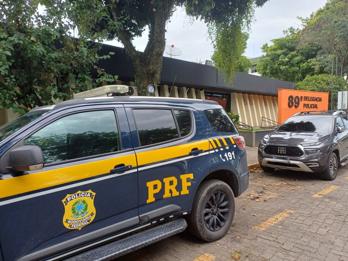 b582bfd1 a376 4406 b2a3 f4c9b8f1f31a