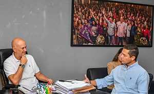 coluna notas e notas.1.tande.redessociais.res26213 (2)