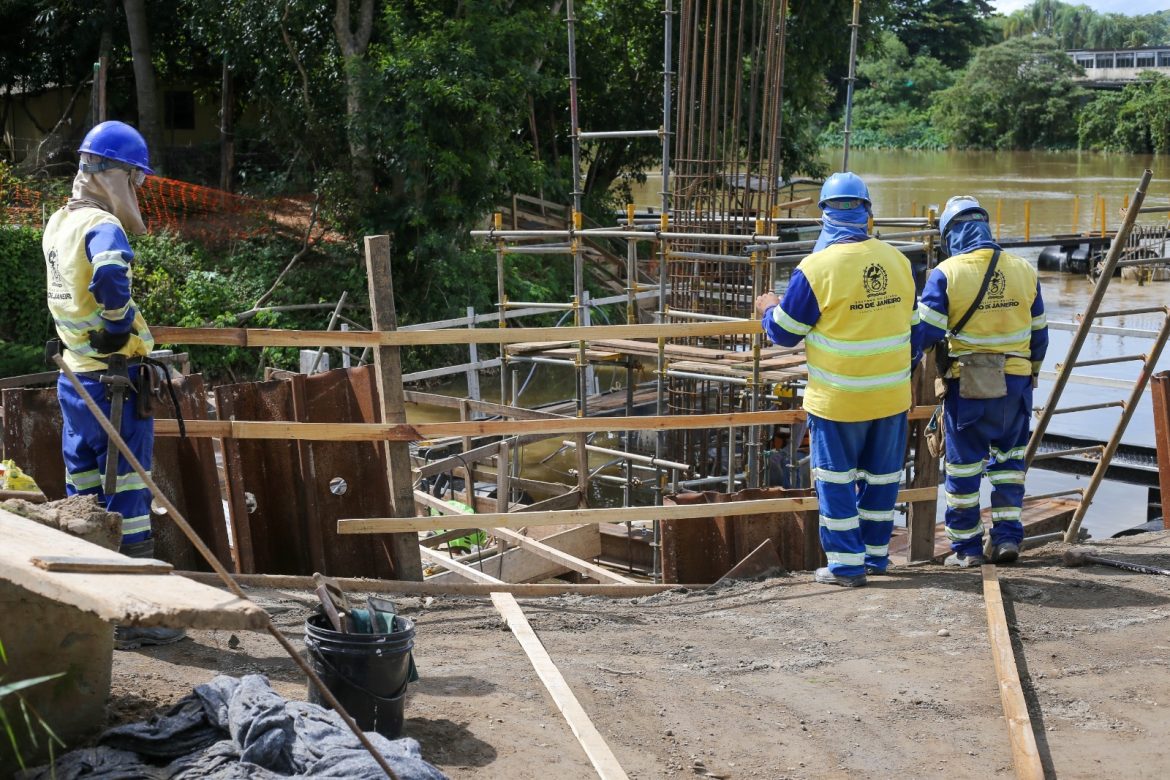 obras da nova ponte sobre o rio paraíba do sul, em volta redonda, avançam em fase crucial de construção adriana cópio secom11 obras da nova ponte sobre o rio paraíba do sul, em volta redonda, avançam em fase crucial de construção adriana cópio secom11