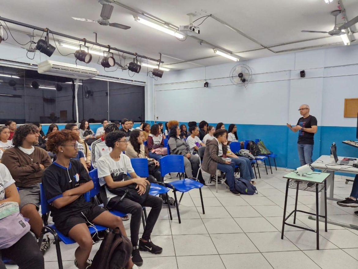 vagas e celebra aprovações em universidades federais divulgalÇÃo secom