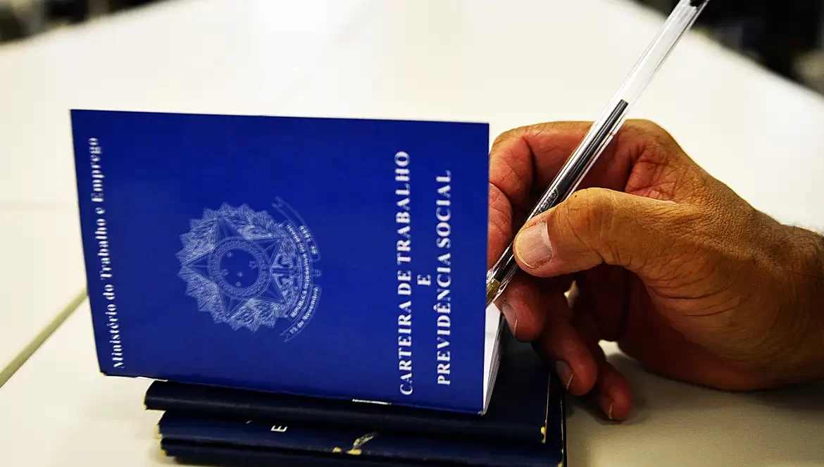 02 carteira de trabalho (1)