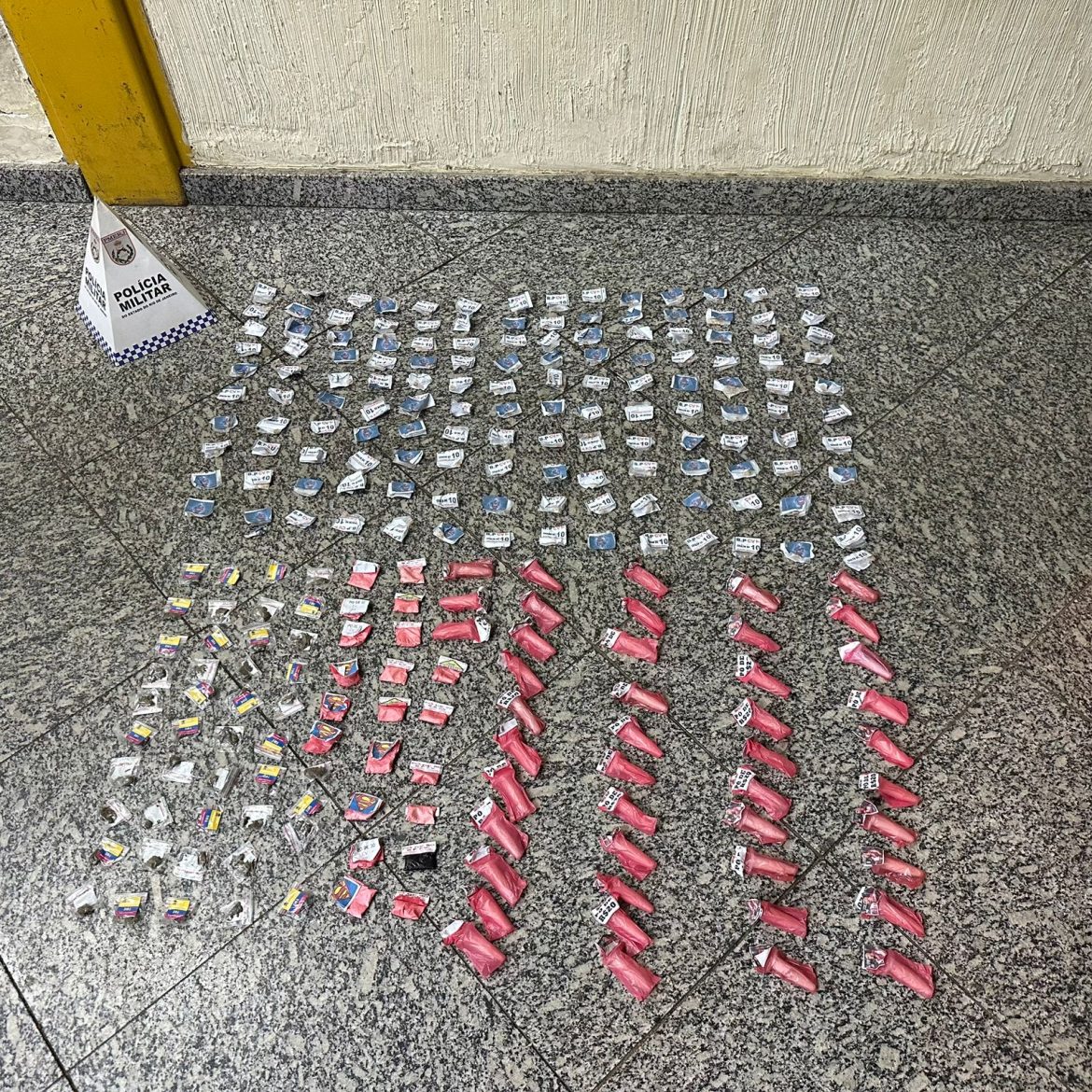 15 polÍcia polícia apreende grande quantidade de drogas em barra do piraí