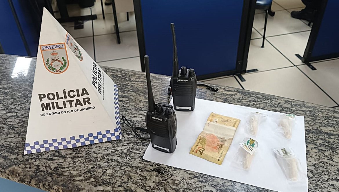 18.cf.res.polÍcia.adolescentes são apreendidos.divulgaÇÃaopm