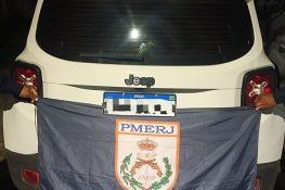 20.cf.res.polÍcia.pm recupera veículo roubado.divlgaÇÃopm