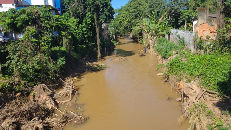 25.cf.res.cidades.defesa civil inicia limpeza do rio.2.aÇÃo.divulgaÇÃodefesacivil (2)