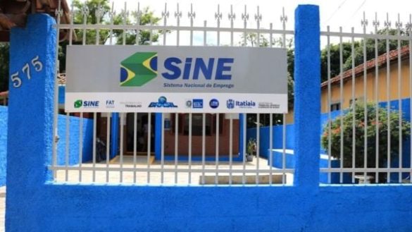 27.cf.res.economia.sine itatiaia recebe currículos para vagas.divulgaÇÃopmi