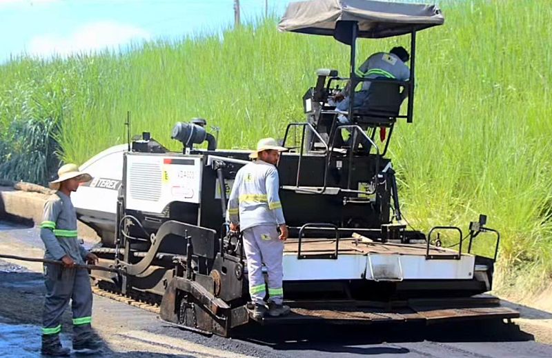 34.cf.res.cidades.prefeitura de itatiaia inicia pavimentação.2.obras.redessociais (4)