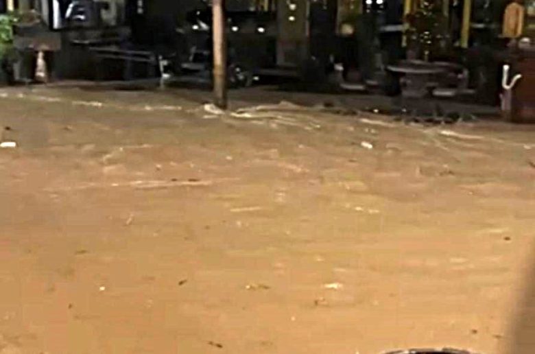 42.cf.res.cidades.temporal provoca alagamentos.1.temporal.redessociais (3)